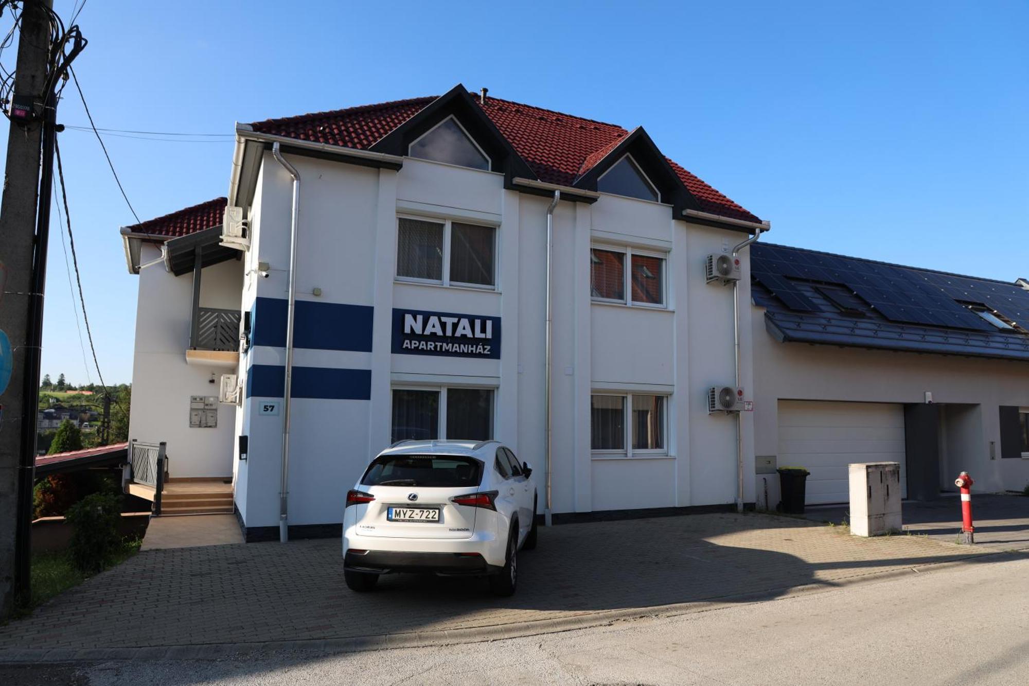 Natali Apartmanhaz Eger Exterior photo